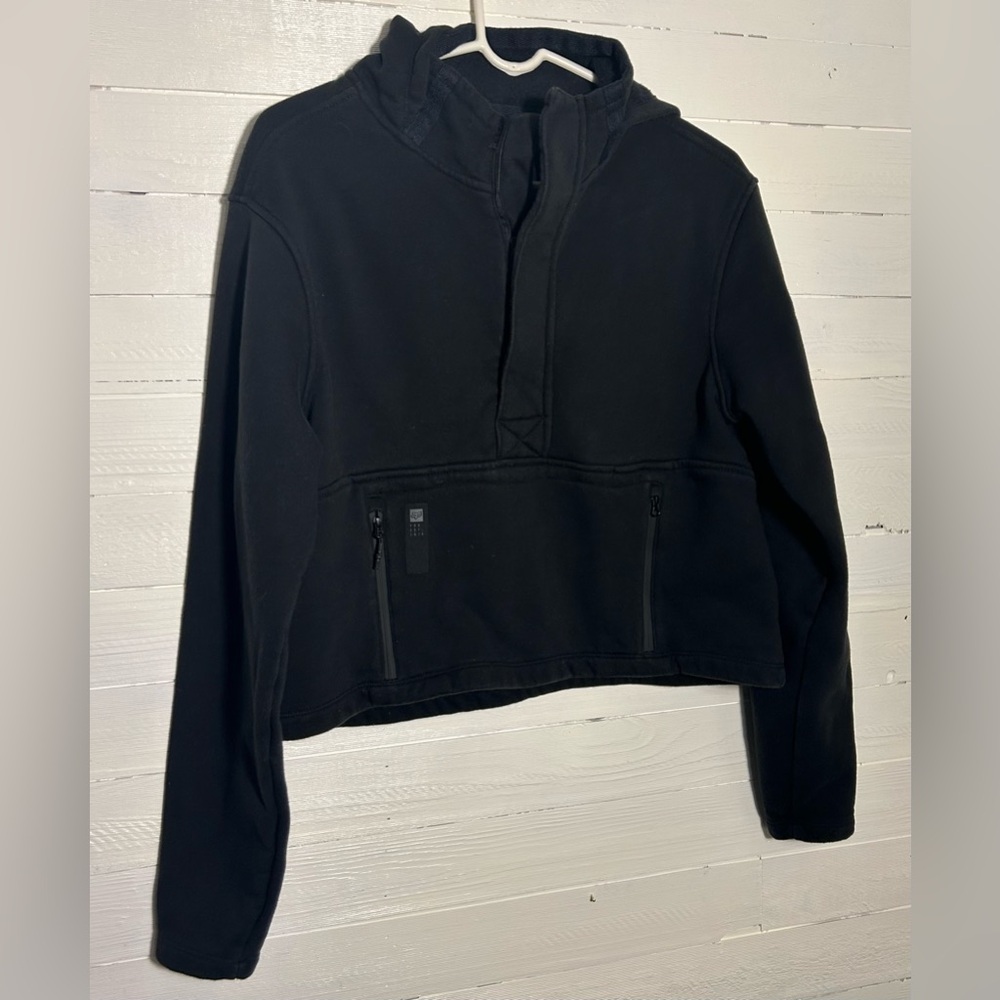 Fox women’s cropped hoodie, black, women’s size large. - Picture 3 of 10